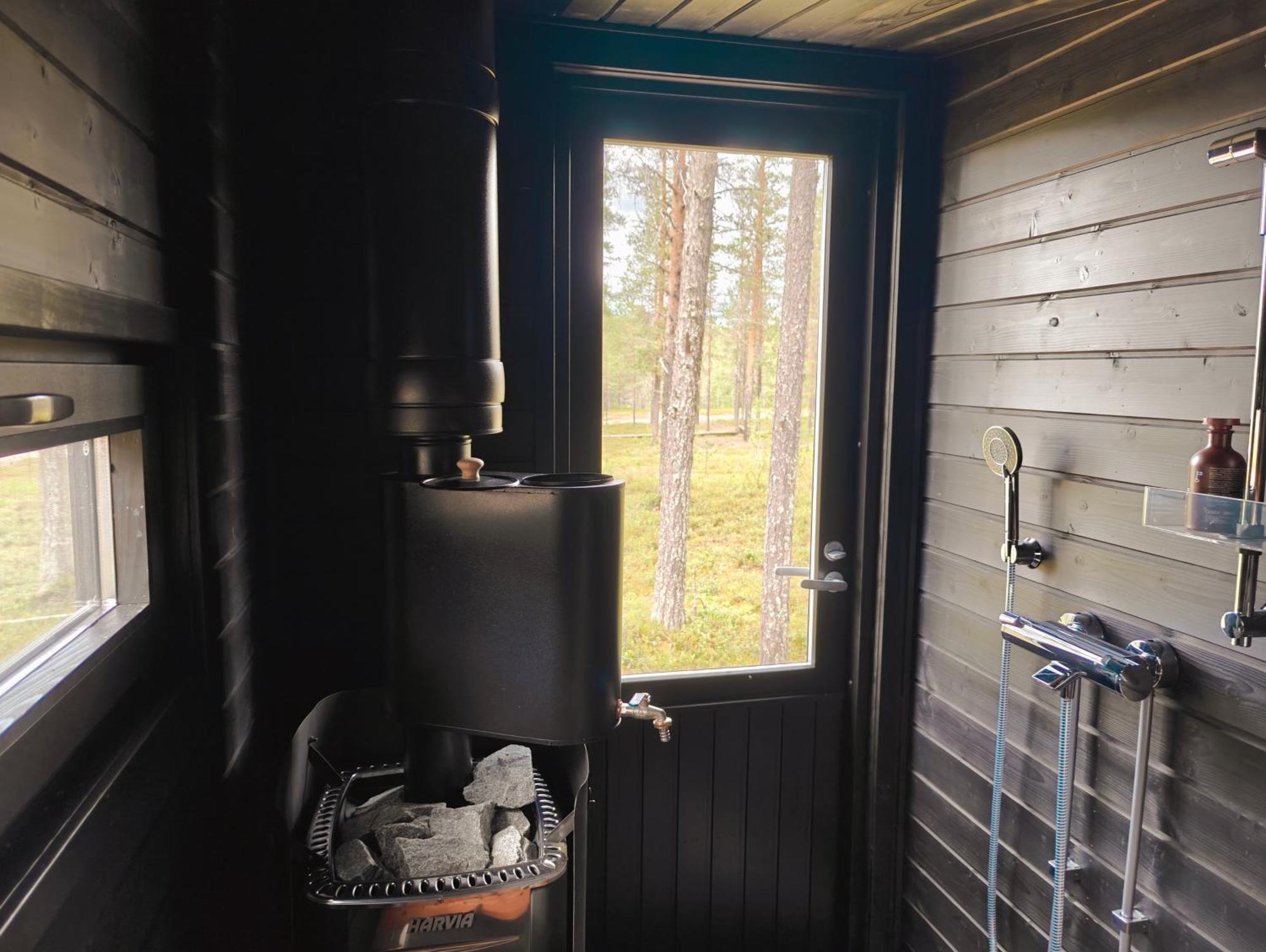 Lapland Riverside, Landscape Cabin, Kuukkeli 6, Yllaes, Tiny Home With Sauna, Fireplace, Terrace, Bbq, Wifi, Ski, Fishing, Pets Ok Akaslompolo Bagian luar foto